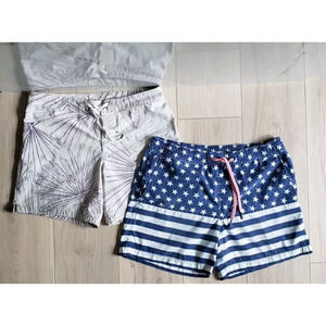 GAP Swim Shorts Lot Mens S 2pc USA Flag & Beige Floral Print Trunks Boardshorts